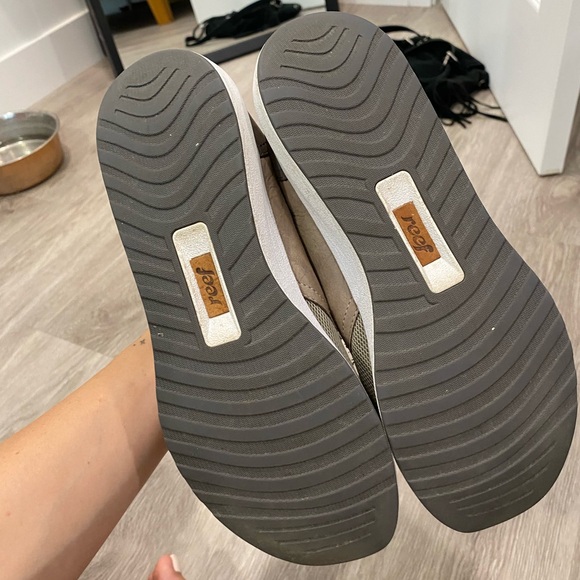 reef sneakers - Picture 2 of 6